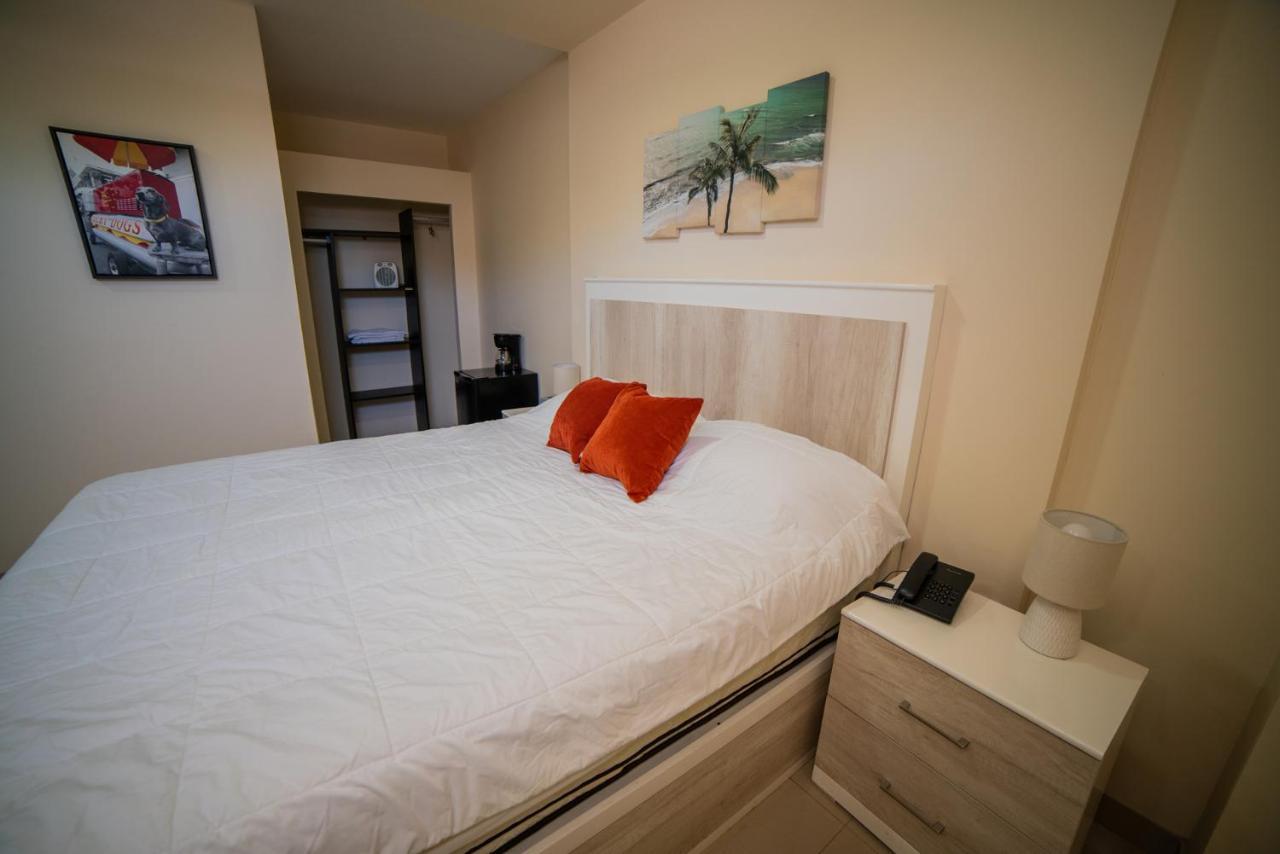 California Comfort & Suites Los Algodones  Exterior photo